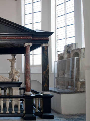 Grote kerk Vianen restauratie graftombe